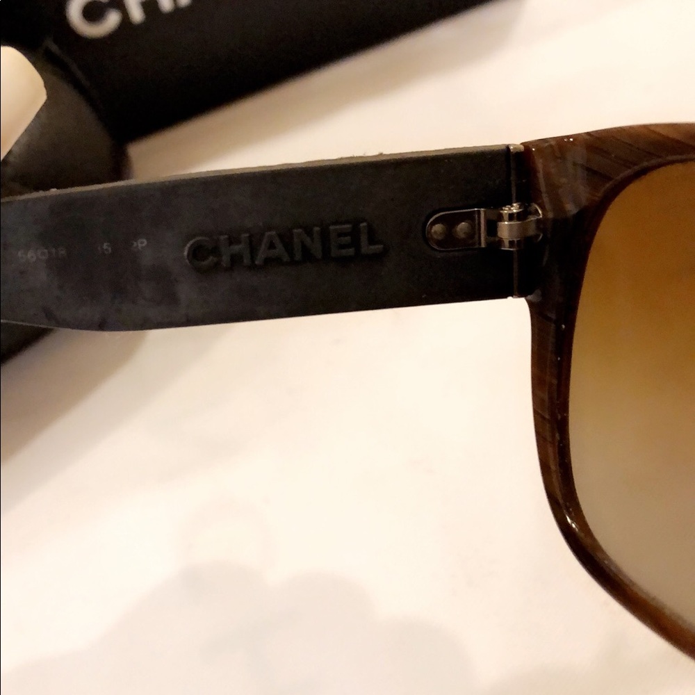 Chanel Brown Tweed Polarized Sunglasses - Picture 6 of 8